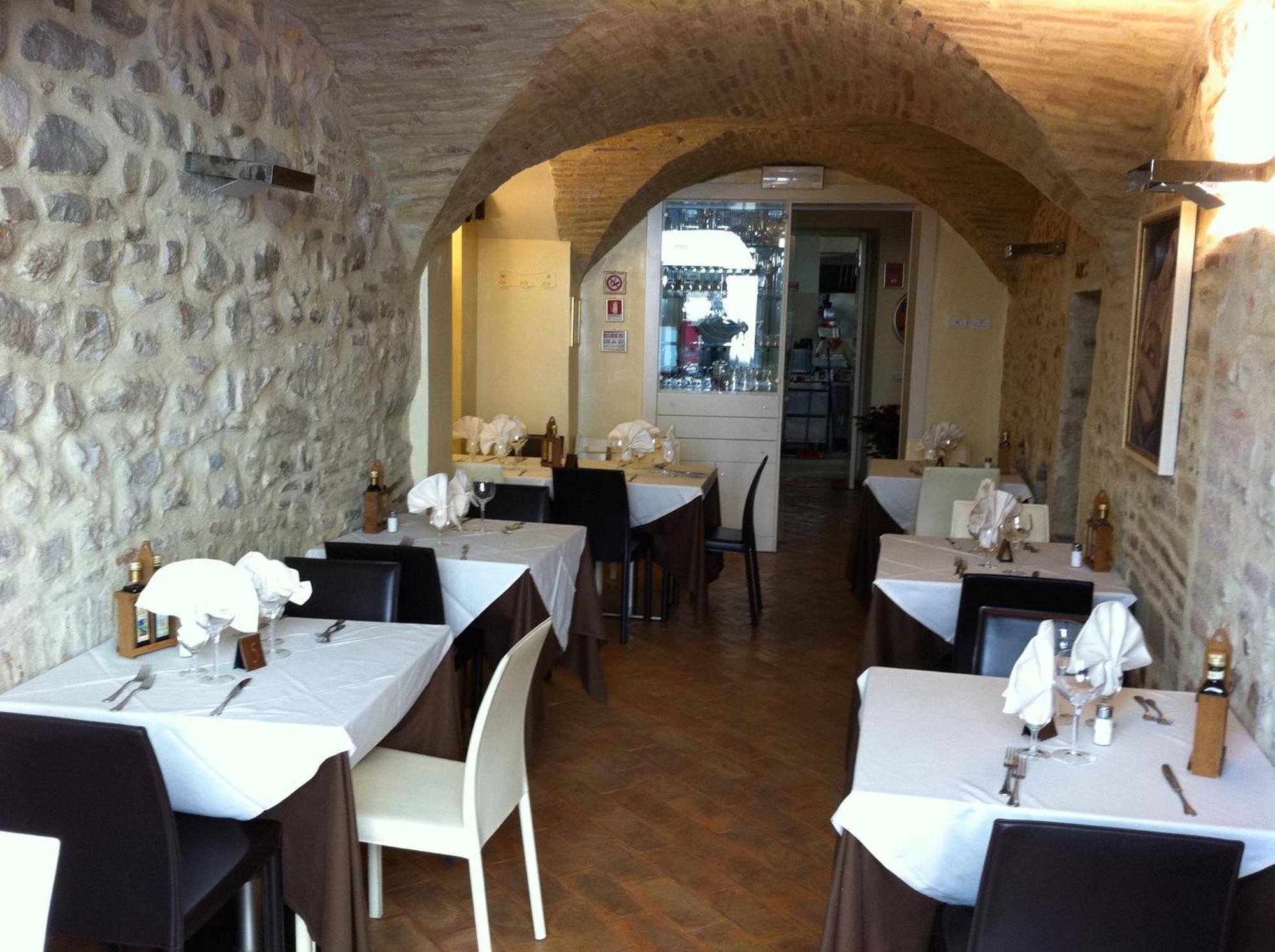 Oro Rosso Hotel Ristorante Montefalco Exterior foto