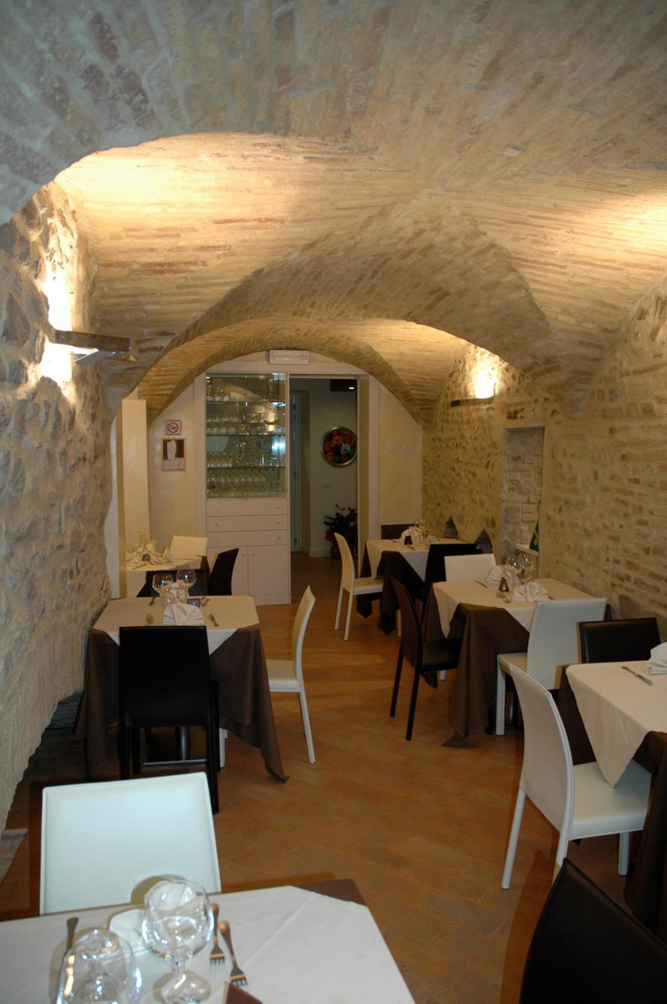 Oro Rosso Hotel Ristorante Montefalco Exterior foto